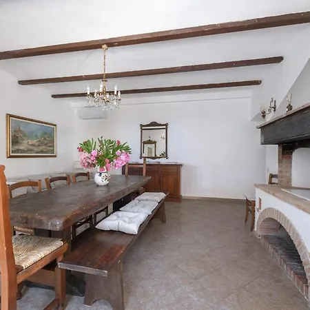Podere Ulivello With Pool