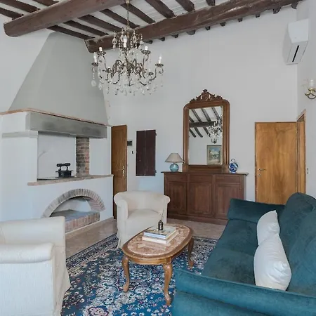 ヴィラ Podere Ulivello With Pool
